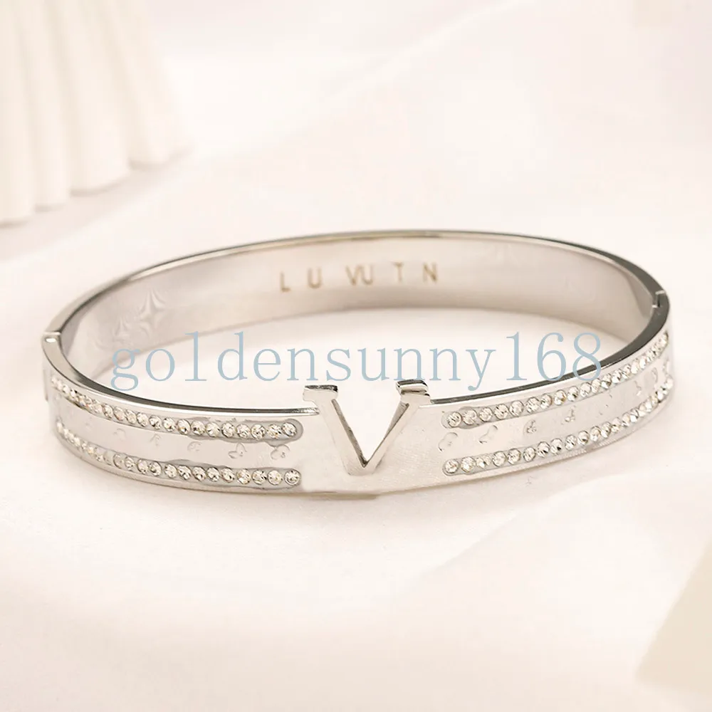 Letter Bangle Crystal Bangle Designer Bracelets Mark Jewelry Vogue Men Femmes 18K Gold plaqué inoxydable Amant cadeau bracelet Cuff Cuff Classic Fashion Cadeaux