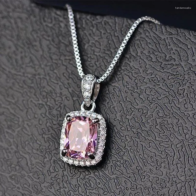 ペンダントネックレスHuitan Luxury Elegant Lady's Cubic Zirconia Necklace White/Green/Purple/Pink Colors