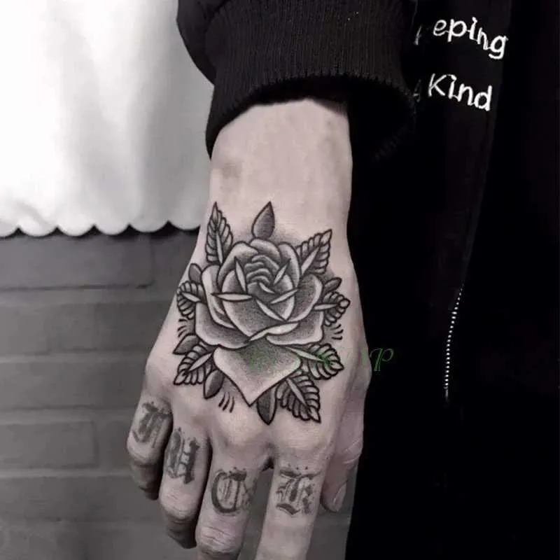 Tattoo -overdracht Waterdichte tijdelijke Tattoo Sticker Rose Flower Hand Back Tatto Art Flash Tatoo Fake Tattoos For Women Men 240426