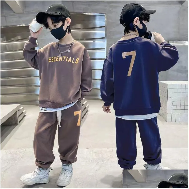 Clothing Sets Boys Sweatshirt Suit Junior Kids Fashion Printed Letter Thickened Top Casual Sports Pants 2 Piece Set 315Y Trend 230926 Dhqcd