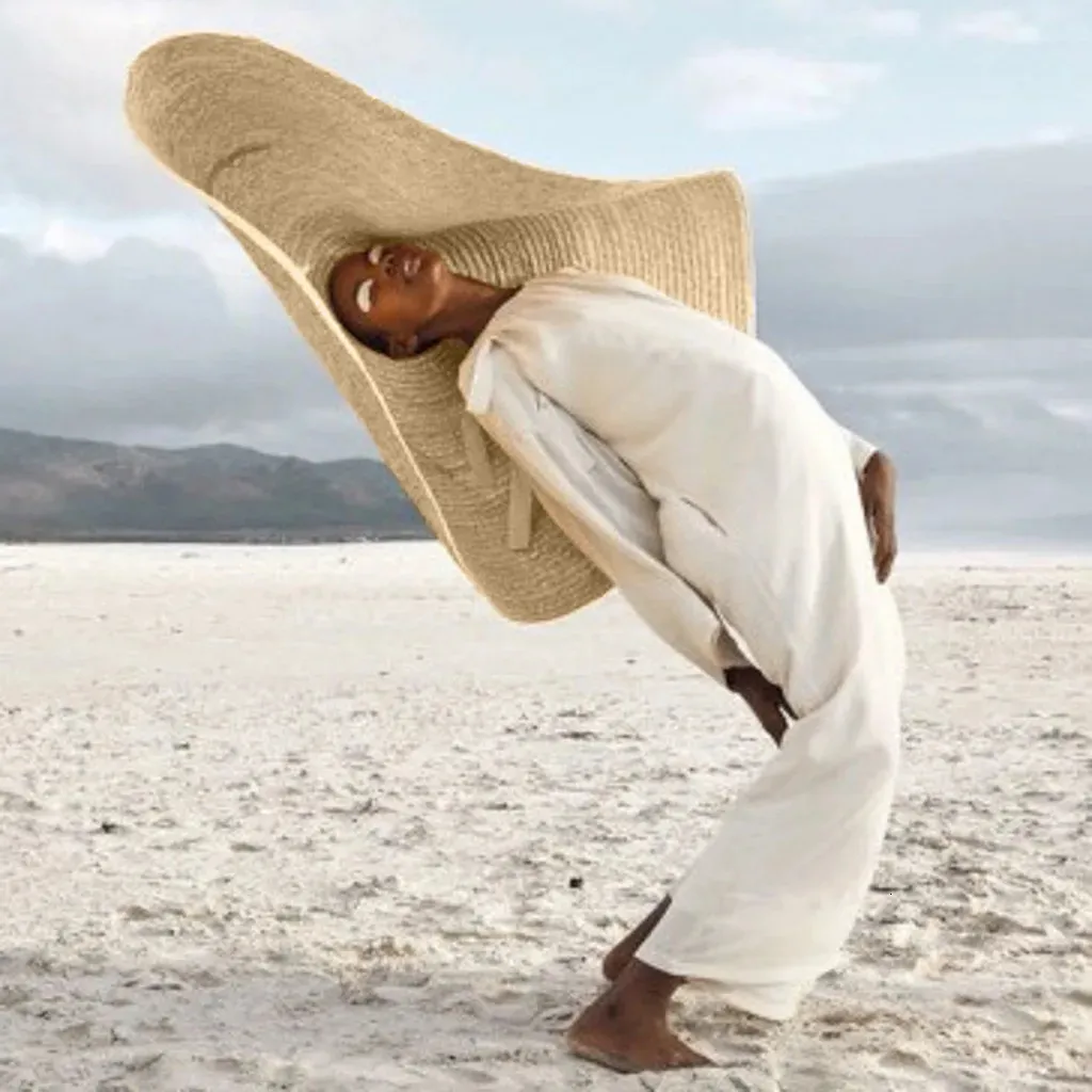 女性のための麦わら帽子ファッション特大のビーチ大きなワイドバイザー帽子手作りロールアップフロッピーサンサマーキャップ240423