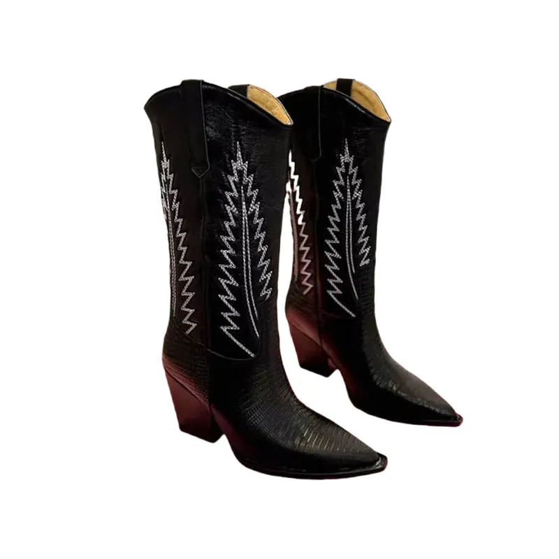 Designer Pairs Women Cow Boots Embroidery Boots Pointed Toe