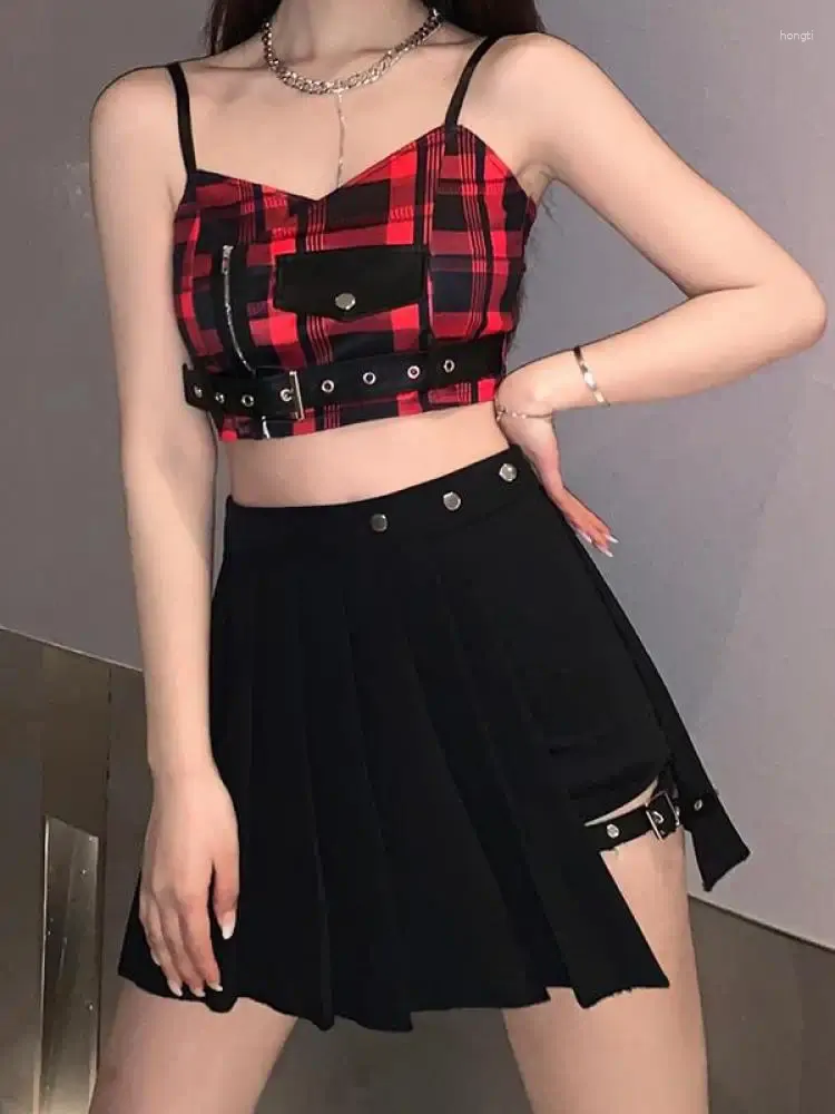 Robes de travail Femmes Vintage Party Two Piece Summer Summer Elegant Red Plaid Zipper Crop Top et Black irrégulier plissé plissé de pantalon