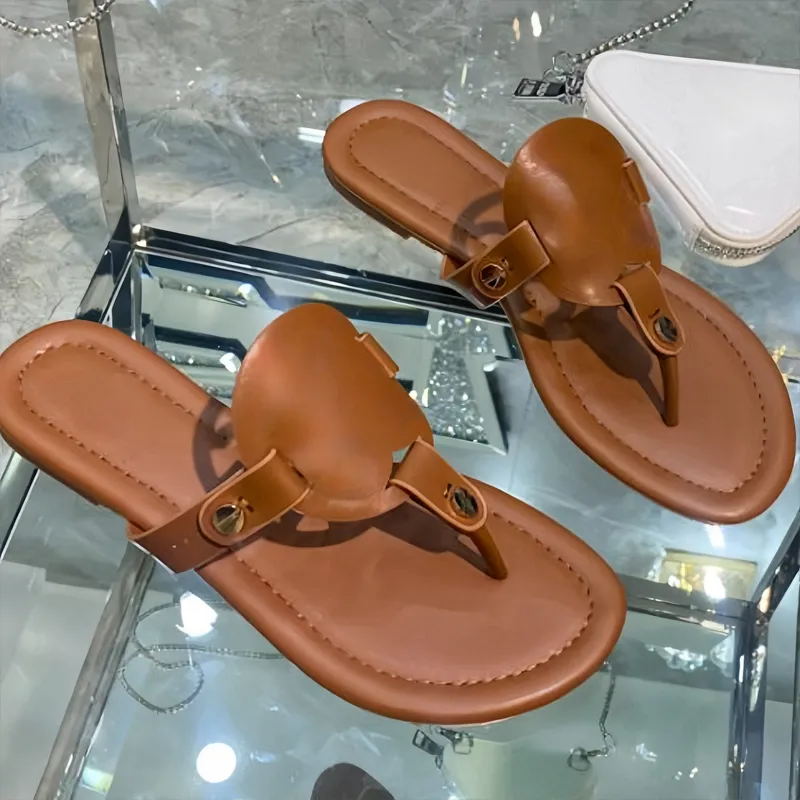 Fashion Designer Flip-Flops Flat Slippers Sandals Lady Fashion Metal Beach Slides for Summer 35-43 LL100