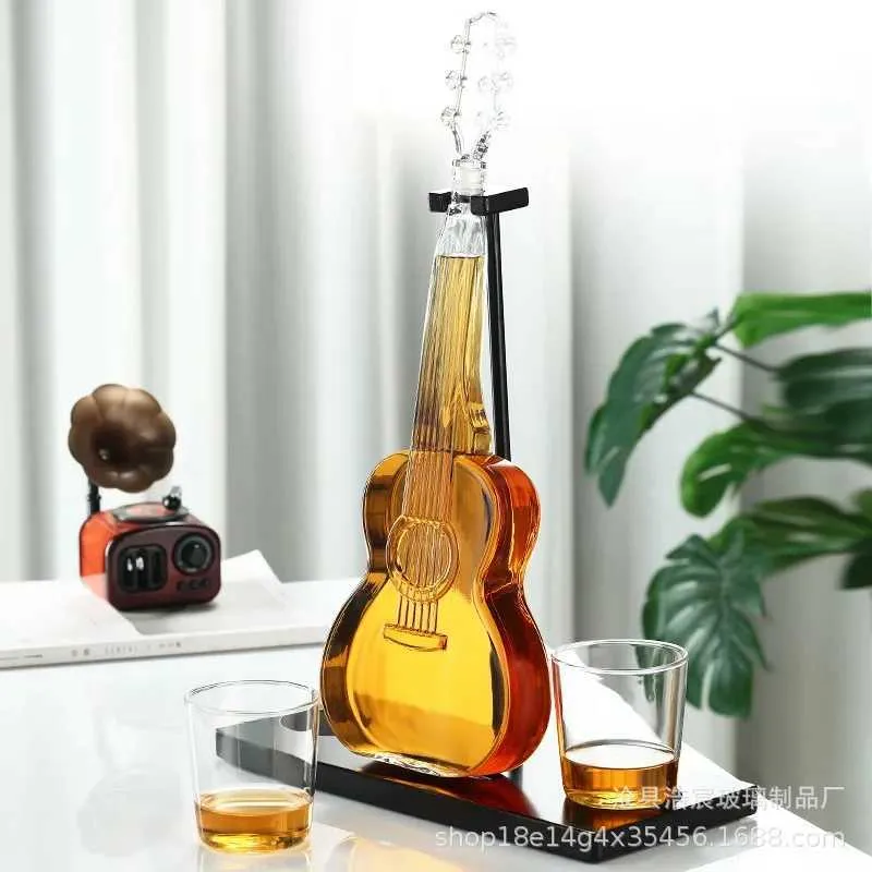 V5YV Bar Tools High borosilicate glass guitar red thickened transparent craft wine bottle decoration 240426