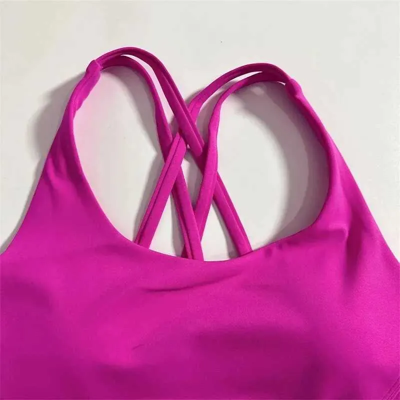 4CER FEMMES DES CHEMINES DE COULEUR SOLIDE Gym de gym yoga Set Exercice de la jambe serrée Fitness Cross Bra Top 2 pièces de vêtements de sport doux