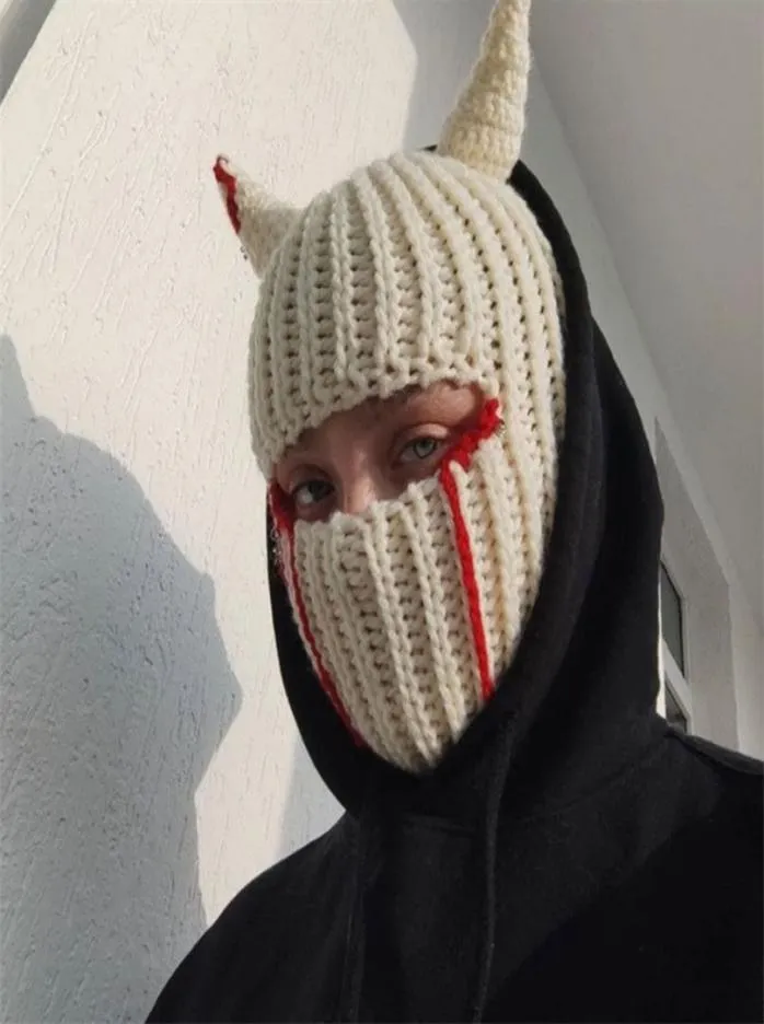 Beanieskull Caps Halloween Grappige hoorns gebreide hoed Beanies Warm Full Face Cover Ski Mask Winddicht Balaclava voor Outdoor Sport 2201507458