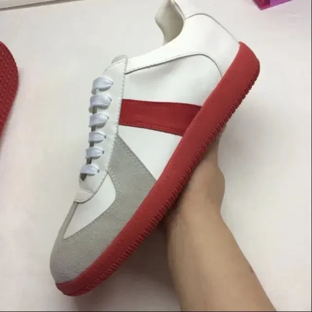 Chaussures décontractées Brand Designer Red Le cuir Red Men Lace-Up Low Top Flat Trainers Running