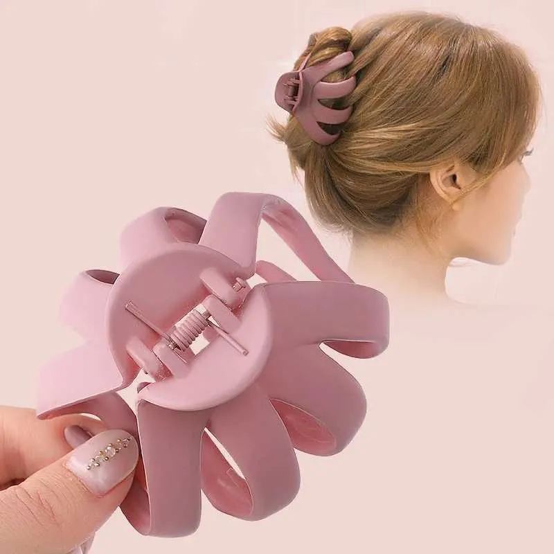 CLAMPS Mujeres Girls Geométricas Cañas de cabello Metal Cangrejo Cangrejo Cañador Cañador CLAW Color sólido Cabello gran tamaño Accesorios para el cabello Y240425