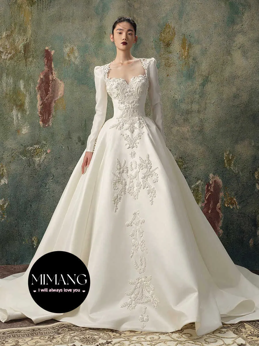 Projektantka French Light Wedding Bride 2024 Nowa letnia główna przędza z długim rękawem satynowa sukienka damska Wysoka jakość ogona przemysłu ciężkiego