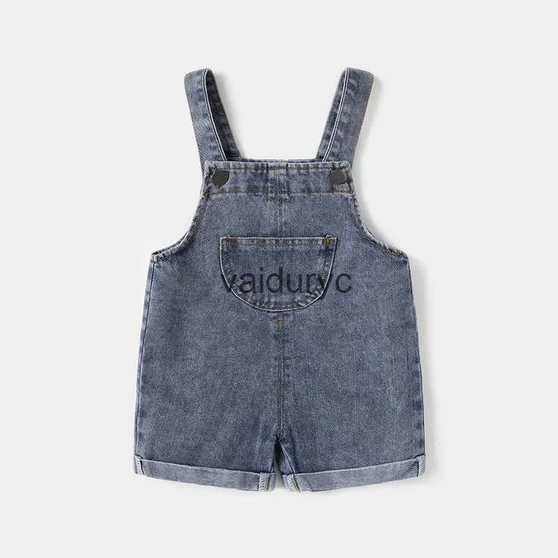 Overaller sommar cool denim blå ldren baby pojkar flickor kläder overaller rulla hem design barn baby shorts jumpsuits h240509