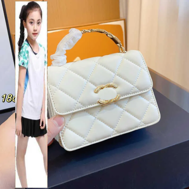 Kids Bags CC Bag Co handle Womens Makeup Classic Mini Flip Small Waste Exquisite Top Fate Bag Totes Gold Metal Hardware Handle Luxury Designer Sachee Handbag 18cm16cm