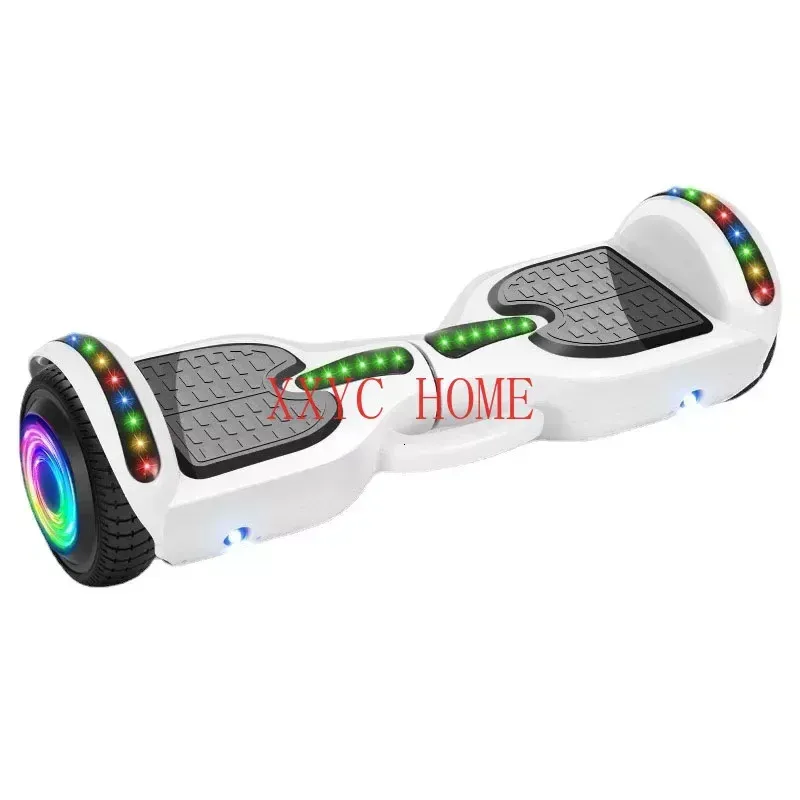 Skate Board Auto Skateboard Hoverboard Music Smart et Colorful Lights Scooters électriques auto-équilibrés 240422