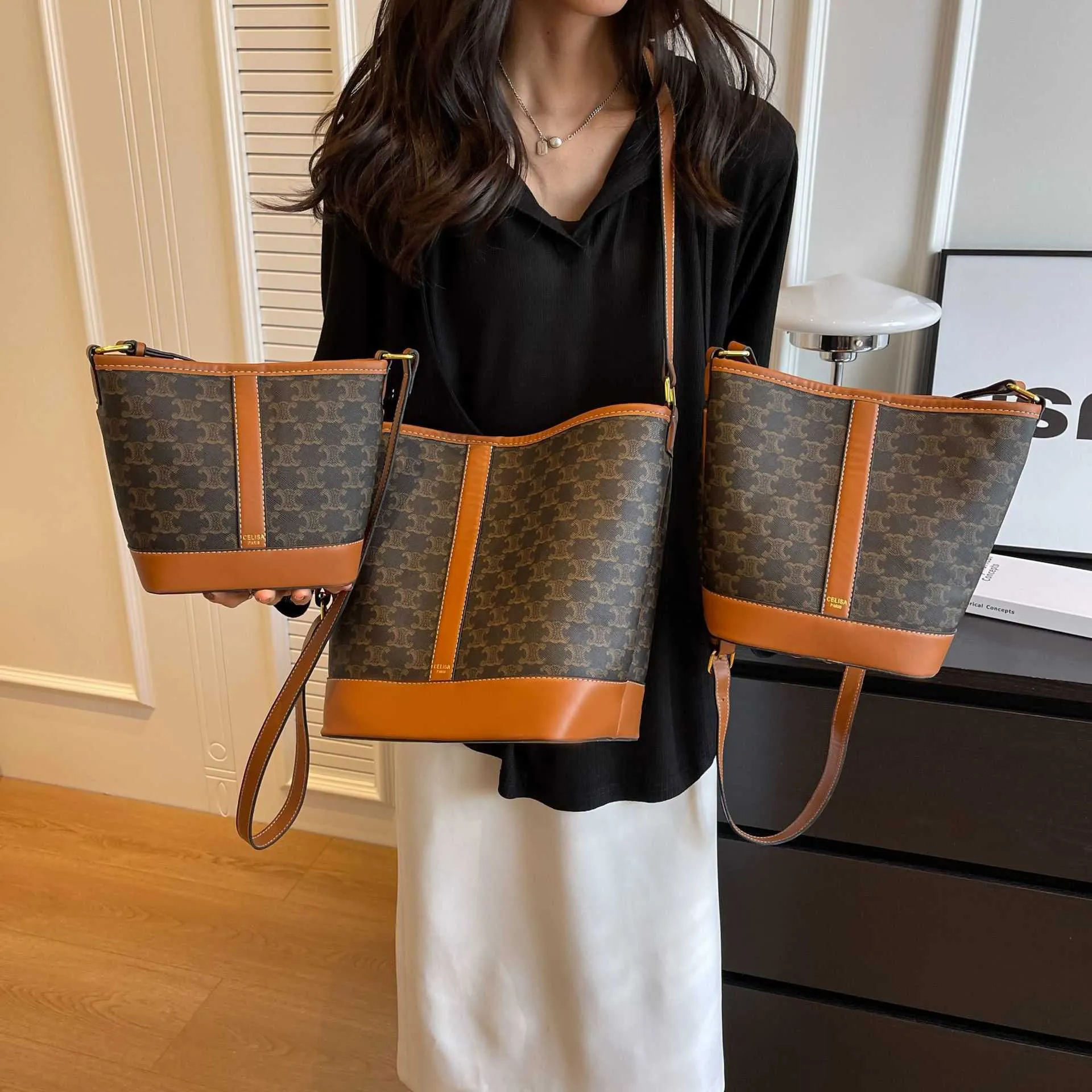 DHgate.com:Retro Chic Bucket Bag - Designer Inspired