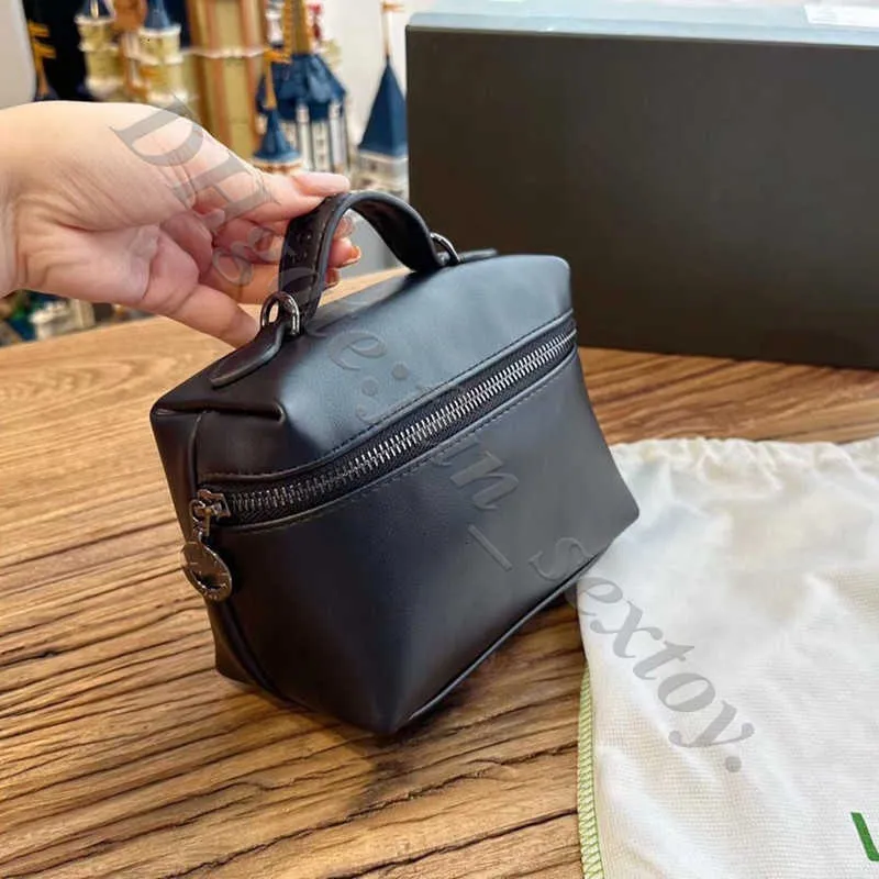 Handväskor Mini Makeup Bags Dumplings 2024 Single-Handle Cognac Högversion Lady Handväska för kvinnor Franska Luxurys Designers Bag Luxury Crossbody PA9B