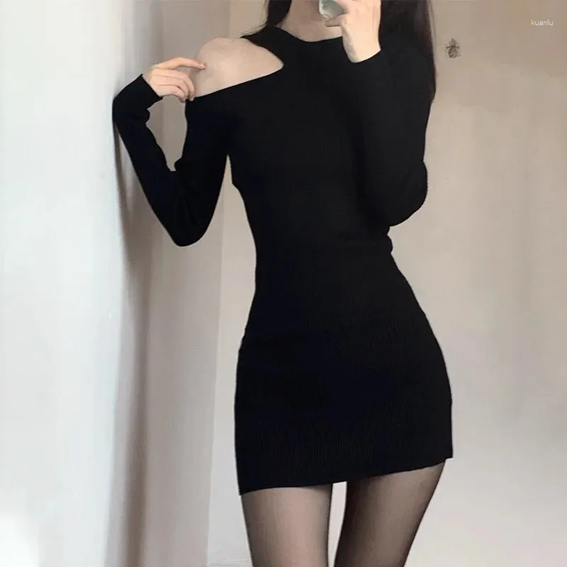 Abiti casual vestito a maglia a maglia da donna autunno e inverno slim in forma di nero fuori spalla sexy maglione da fondo avvolto da maglione avvolto femmina