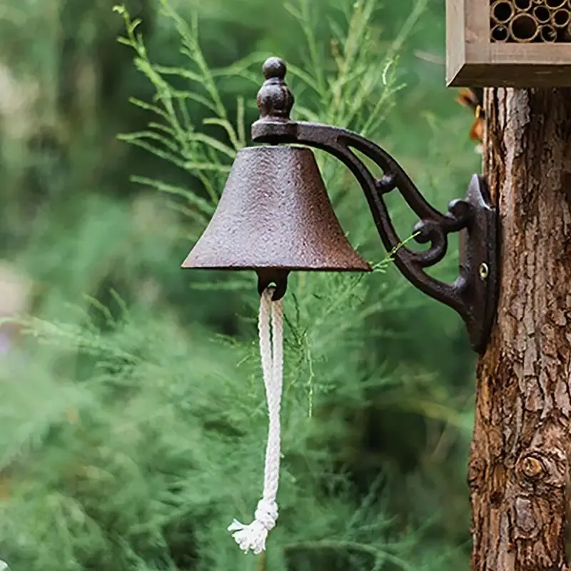 Campainhas de campainha ao ar livre bordo rústico da campainha pesada jarro de ferro fundido de ferro de campainha pendurado sino vintage de boas -vindas para decoração de jardim em casa decoração