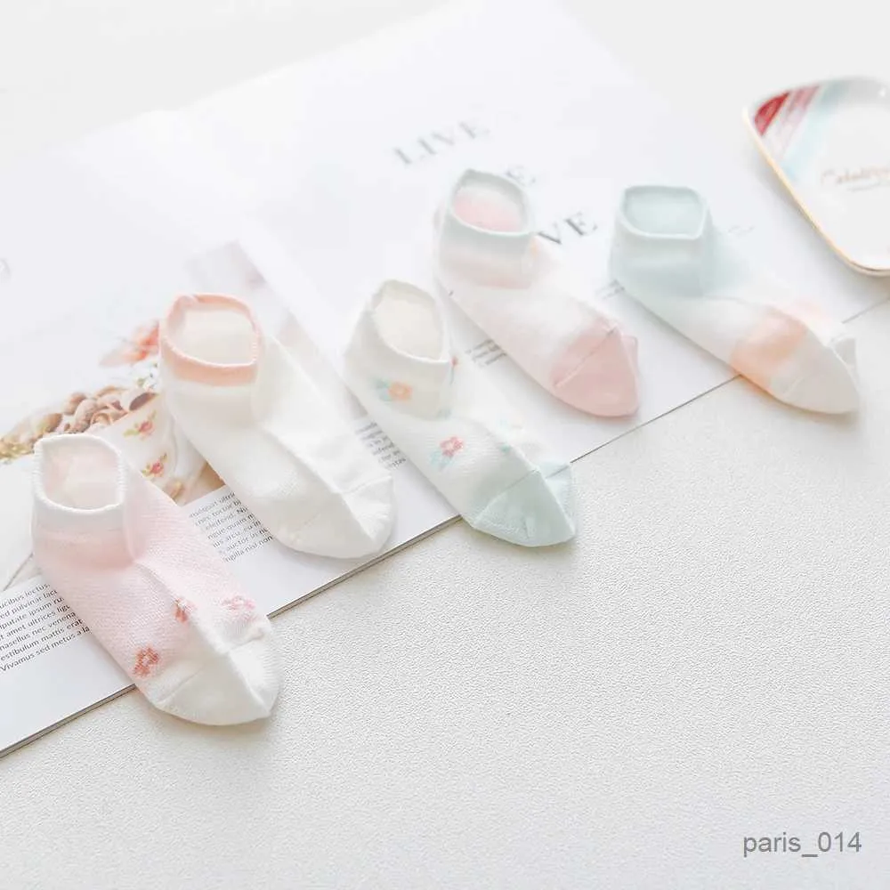 어린이 양말 5 페어/로트 베이비 양말 여름 Srping New Cotton Baby Socks 귀여운 꽃 사랑스러운 여자 아이 어린이 양말 순수한 스타일 얇은 양말