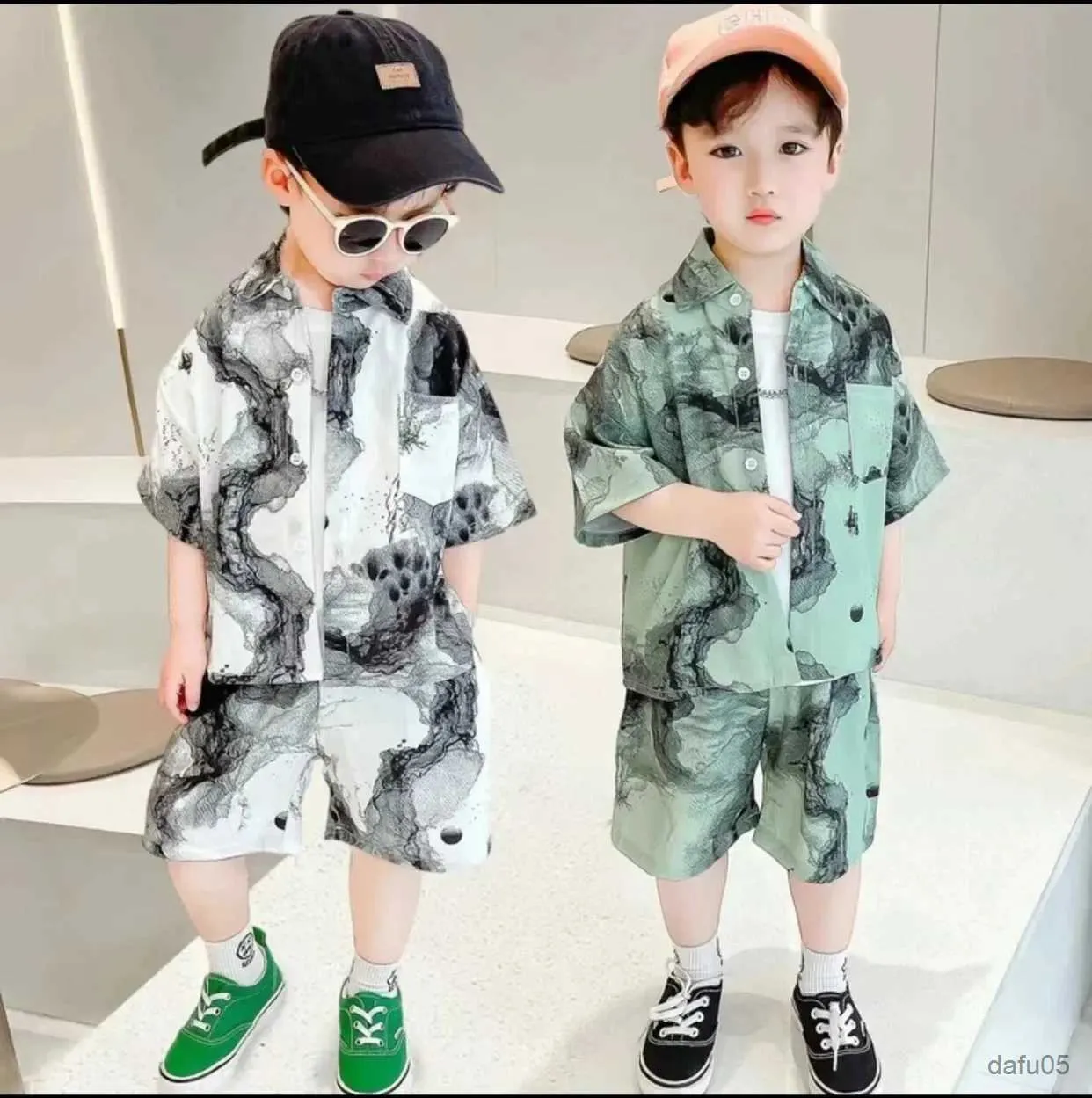 Kledingsets Nieuwe 2024 Zomer Kinderkleding Sets Baby jongens Korte mouw Rapel Tie-Dye Print Shirt Top met shorts Kinderen Casual kleding