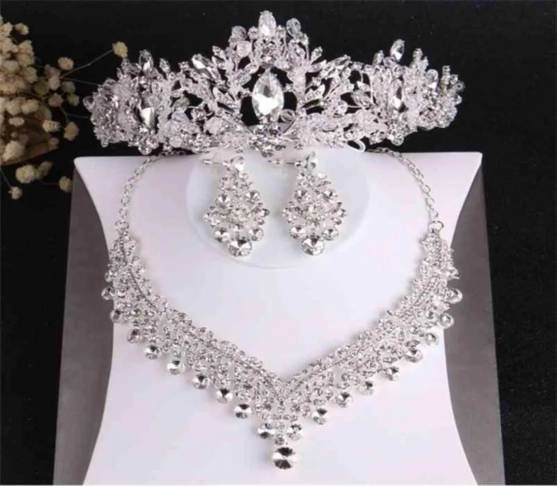 Barokke luxe kristallen kralen bruids sieraden sets tiaras kroon ketting oorbellen bruiloft Afrikaanse set 21070126804931649832