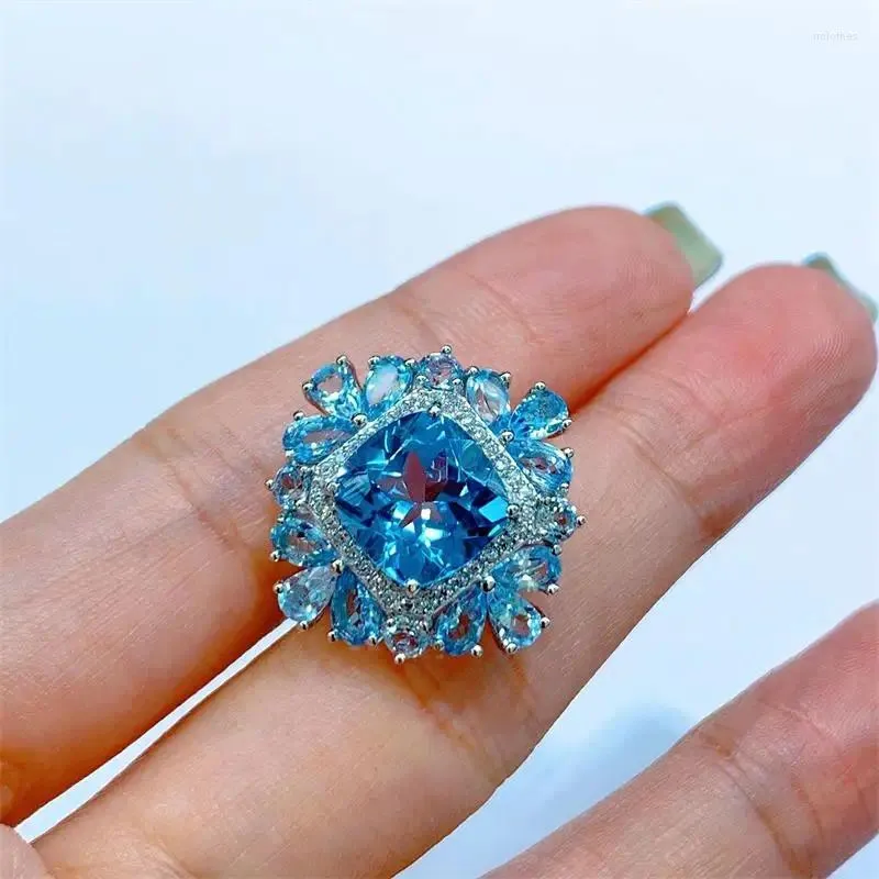 Bague de cluster Anneau pour femme avec Suisse Natural Blue Topaz Gemstone 10 mm Bijoux vintage Datation Lady Cadeau