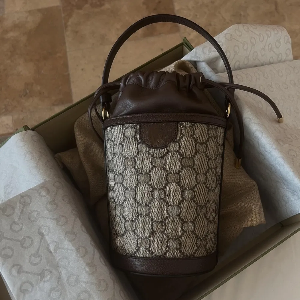 DHgate 2024Designer Mini Bucket Bag Genuine Leather Crossbody Womens Luxury Purse Bags Luggage Accessories