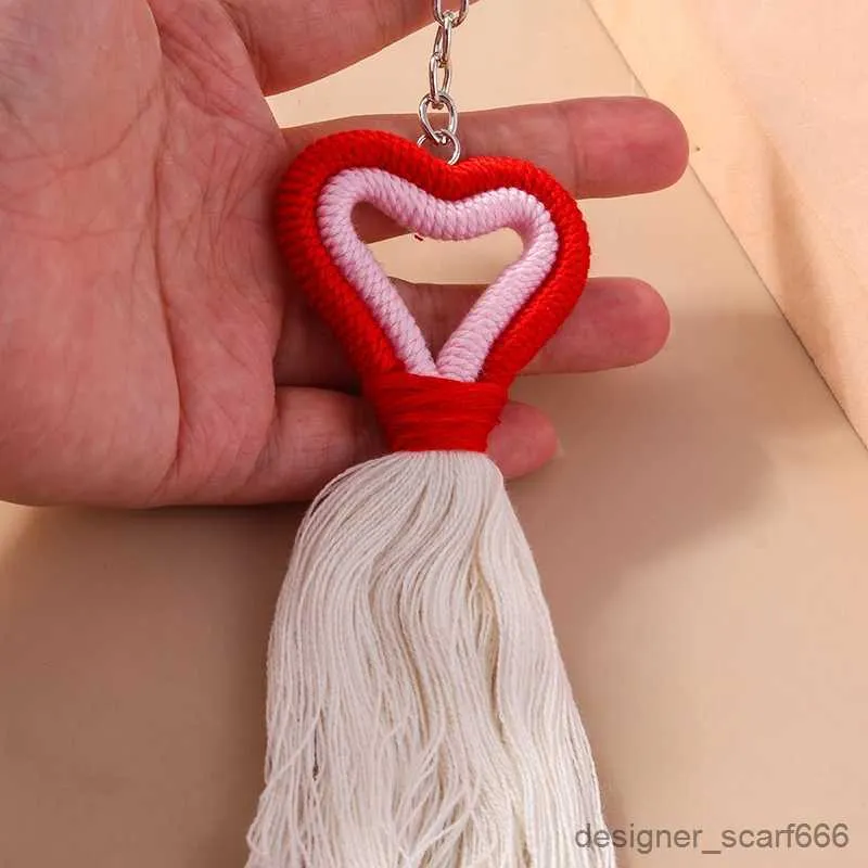 Keychains Lanyards Mode Liebe Herz Quasten Keychain Souvenir Geschenke für Frauen Männer Auto Schlüssel Handtasche Anhänger Keyrings Diy Schmuckzubehör