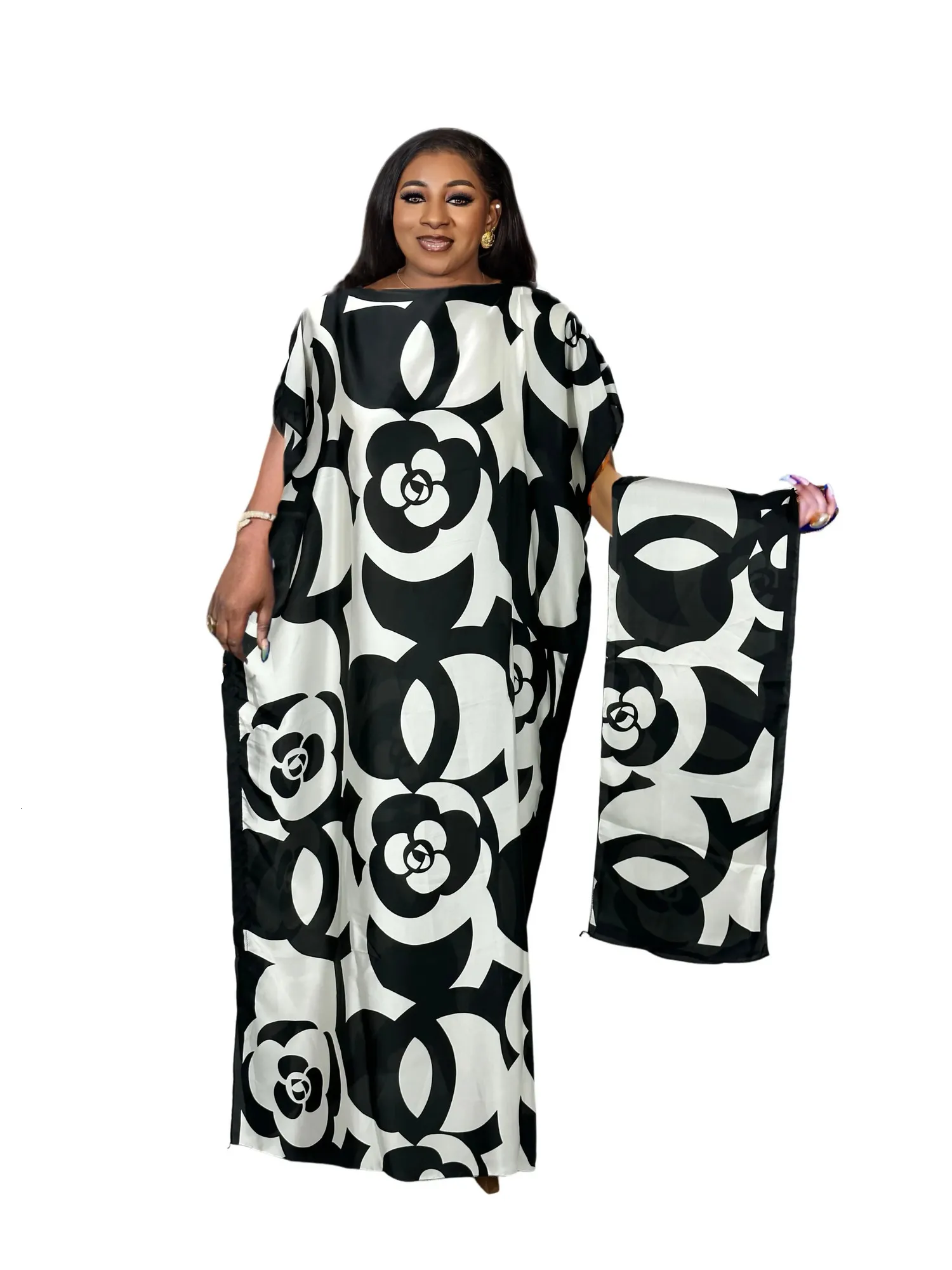Taglia di dimensioni più su pattern abito di caftano elegante ad abito maxi a maniche corte femminile plus size 240423