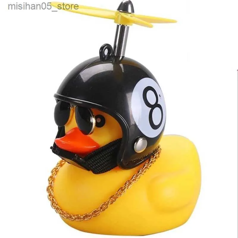 Sable Player Eau Fun Fun Cougnon Caoutchouc Duck Childrens Toy Casque à vent Vente Verre de vent Joué Baby Shower Toy Childrens Gift Car Decoration Bicycle Decoration Q240426