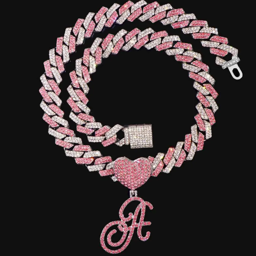 Strands Hip Hop Bling Curva de cristal Pink Rink Femenino Collar Cubo Cubano Iniciar Collar de cadena cubana 240424