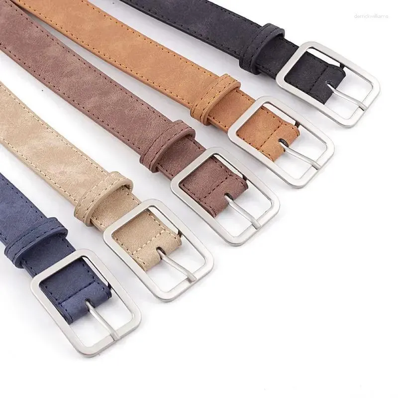 Belts 2024 Koreaanse stijl Minimalistische vaste kleur synthetische lederen riem met vierkante knopkop trendy en retro