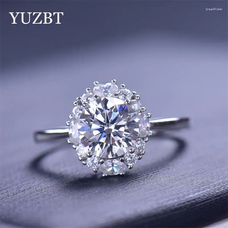 Pierścienie klastra Yuzbt 18k białe złoto Plaked 1.5 Genialny diament Diamond Past D Color Moissanite Circle Stones Pierścień Biżuteria ślubna