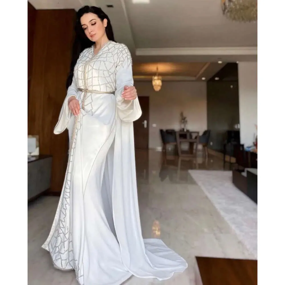 Con abiti lunghi cristalli di cristalli da sera perline di cavo marocchino avvolgimento takchita da sposa abiti da accoglienza del mariage kaftan