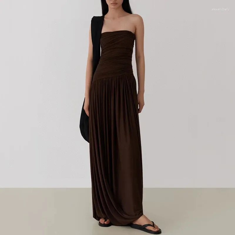 Casual Dresses Women's Sheath Knit Long Dress Slim and Male Pleated Fashion Sexig rygglös högkvalitativ Y2K Summer 2024