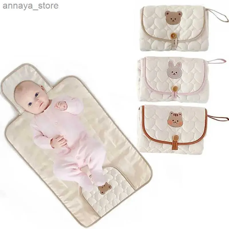 Mats Baby portable folding waterproof diaper replacement pad Cute bear washable travel diaper floor replacement game pad Baby care productsL2404