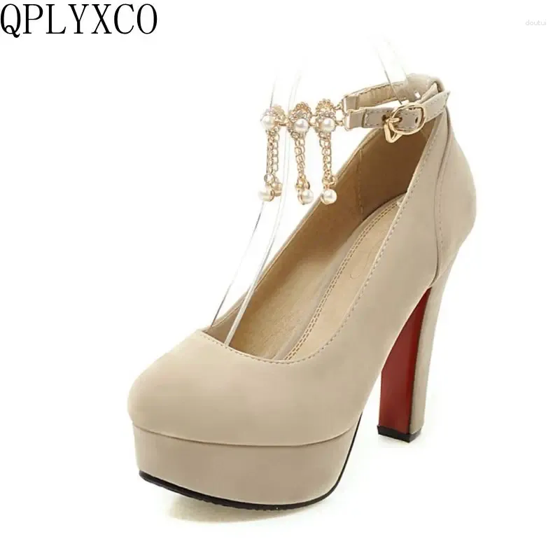 Платье обувь Qplyxco 2024 Продажа сладкая мода Большой маленький размер 31-47 Женские высокие каблуки Леди весна осенние насосы Свадьба Т-2