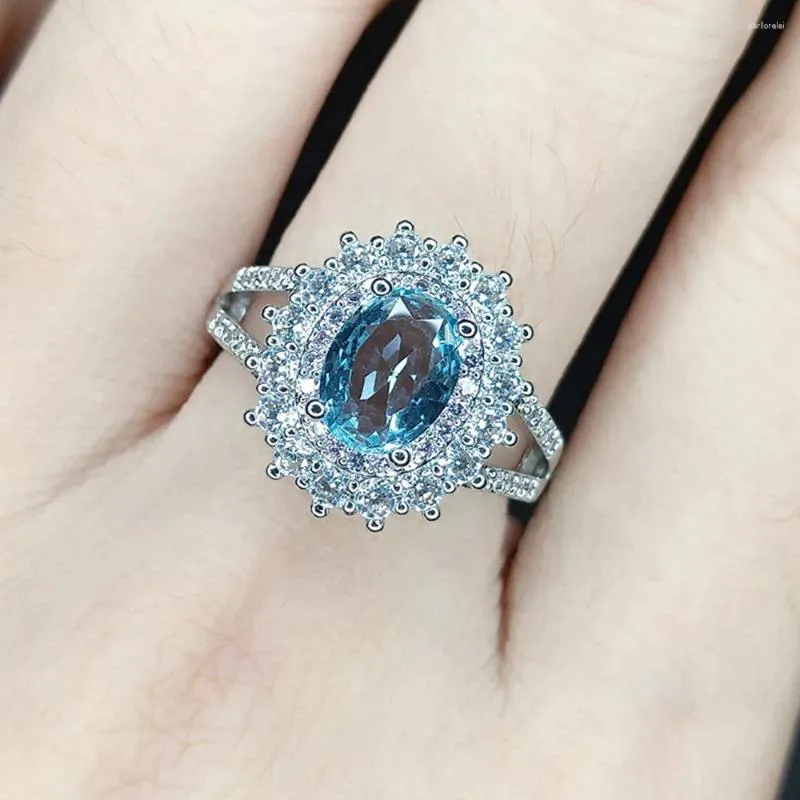 Cluster Rings Princess Elegant Blue Topaz Aquamarine Gemstones Zircon Diamonds for Women Sunflowers Bands tillbehörsmycken gåvor