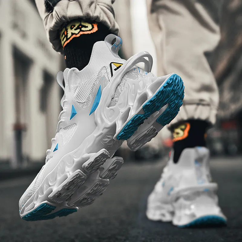DHgate Spring New Blade Sports Shoes Running Breathable and Shock Absorbing Sneakers for Men and Women Shoes Accessories