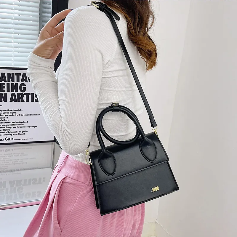 Womens Designer Bag Shoulder Bags Fashion Luxury Handbag Leather Crossbody Tote Large Capacity Handbags In Multiple Colors Retro High Quality Purses