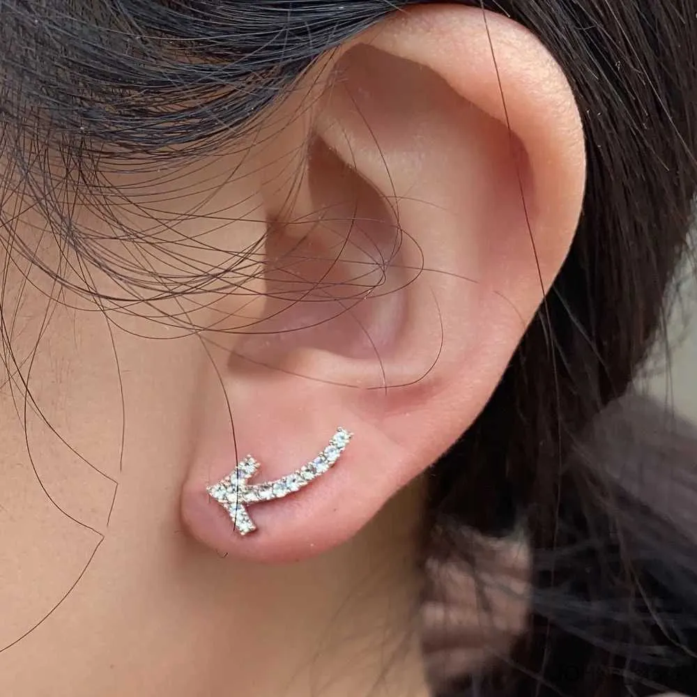 Dangle Chandelier Fashion Arrow Shape Rhinestone Climbers Earrings for Women Charm Crystal Studs Earrings Female Statement Wedding Party Jewelry