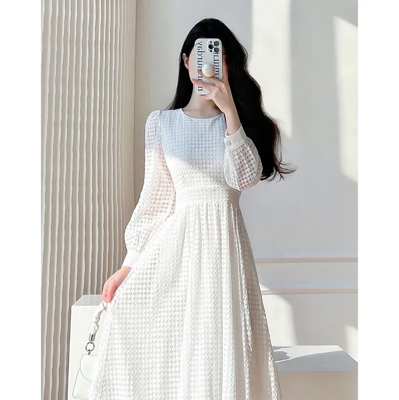 Spring Femmes Elegant Lace Midi White Robe Long Manche Vintage A-Line Fashion Prom Vestidos Femme Femme Fany Party Robe 240418