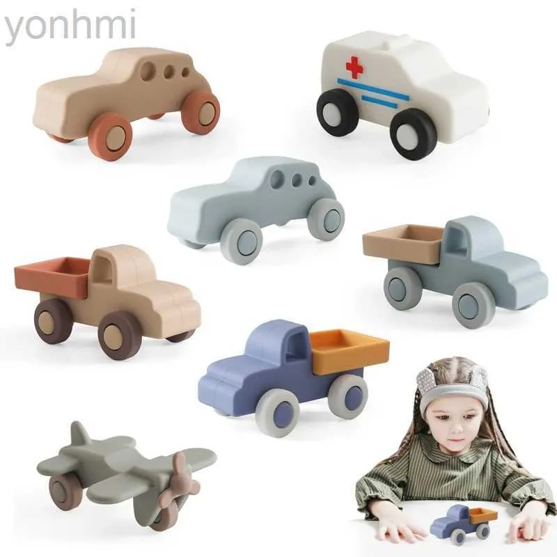 Mobiles # Silicone Car Baby 0-12 mois Toys Ambulances Truck for Babies Food Grade Silicone Enseignement éducatif Nou nouveau-né D240426