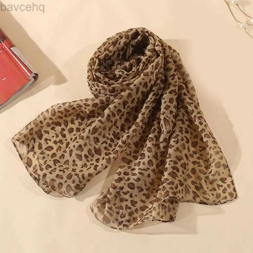 Sjalar mode leopard tryckt sjal för kvinnor lång breda chiffong halsdukar muslimska kostymer tillbehör vår sommar lady hijab wraps d240426