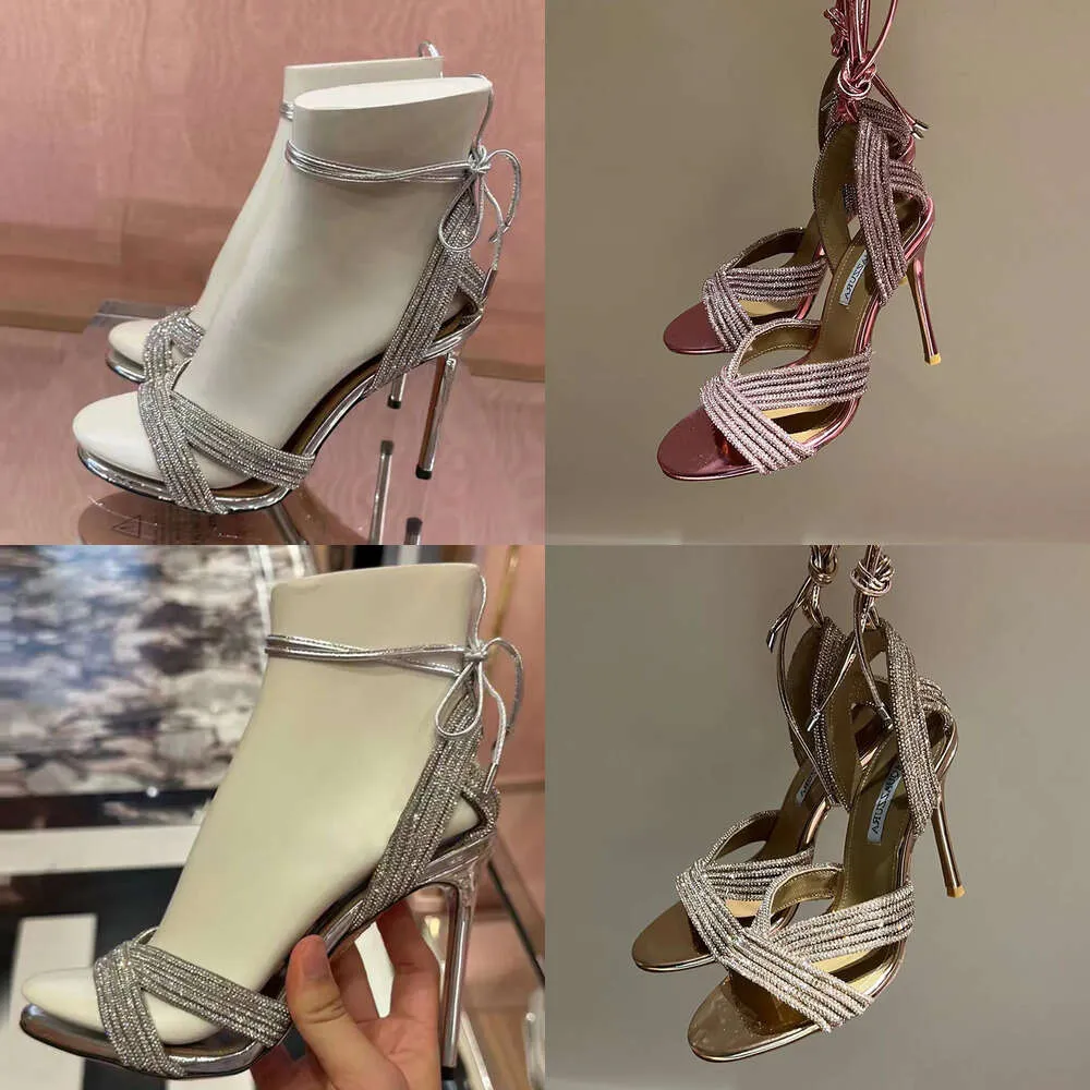 Aquazzura sandals Designer Scarpe a pendente cristallino incrostate Accessori a tacco da donna con caviglia da donna con tacco da donna a tacco romano sandalo romano ed sandalo romano