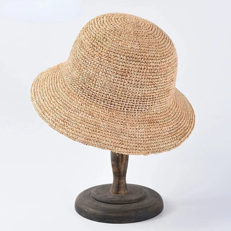 Натуральная шляпа с ковшой Раффии для женщин вручную вязаной крючковой шляп