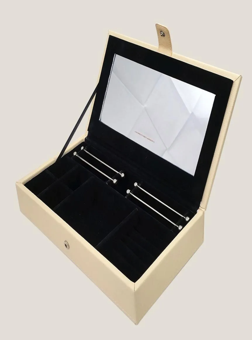 Boîtes d'affichage de bijoux en cuir PU de qualité supérieure pour perles de charme Pendentifs Boîte à emballage Bracelet en argent Gift3058210