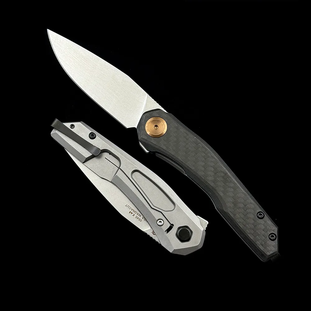 ZT 0545 Flipper Couteau CPM Magnacut Blade, poignée en fibre de carbone