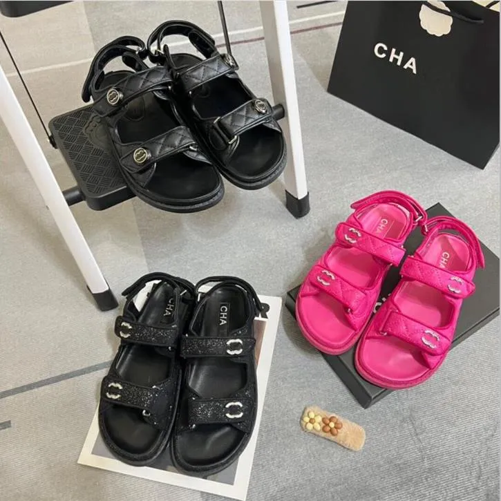 Mulheres senhoras Calfskin Dad Sandals Designer de verão Sandles Sapatos Plataforma Plataforma de salto baixo Hospital Diamond Diamond Diamond Diamante