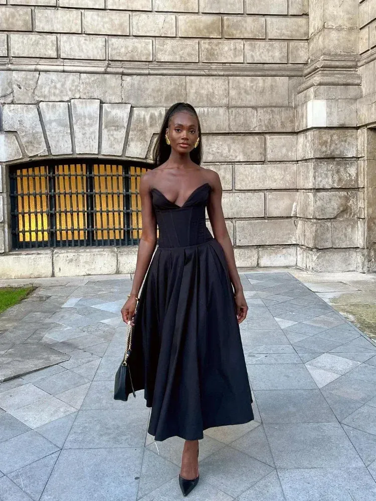 corset midi black dress Suninheart Strapless –... From Zorastore, $35.25 Pink Black Wedding Dress Color:As Photo(Red) dresses:bridesmaid dresses Strapless Featuring delicate ruffled trims