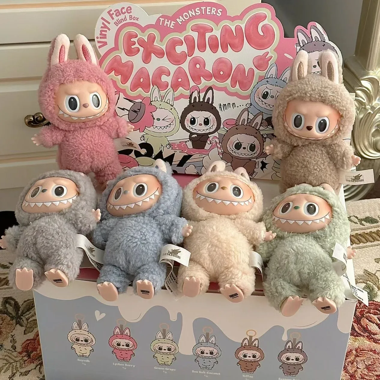 【正規品】 Halloween Macaron LABUBU ラブブ 2点セット Qoo10] LABUBU 公式正規品 POP MART ラブブ T